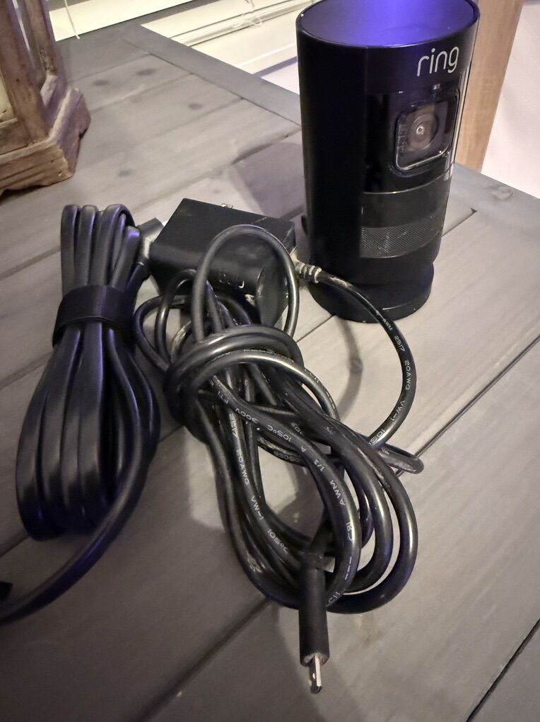 Ring Stick Up Cam Elite