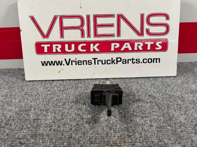 International Dashboard Switch