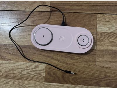 Generic Pink 3-in-1 Wireless Charging Pad for Phone, Watch, Earbuds
