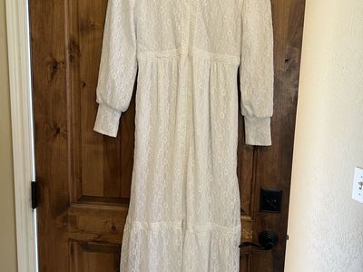 XS Zip in front white Temple Dress