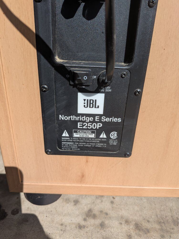 JBL Northridge E series e250p