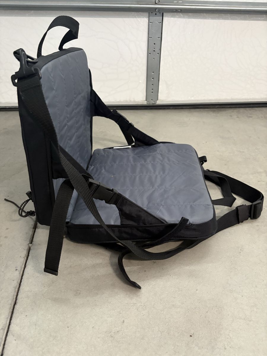 Vintage Eddie Bauer EBTEK Stadium Seat – Model EB1920 – Portable & Padded