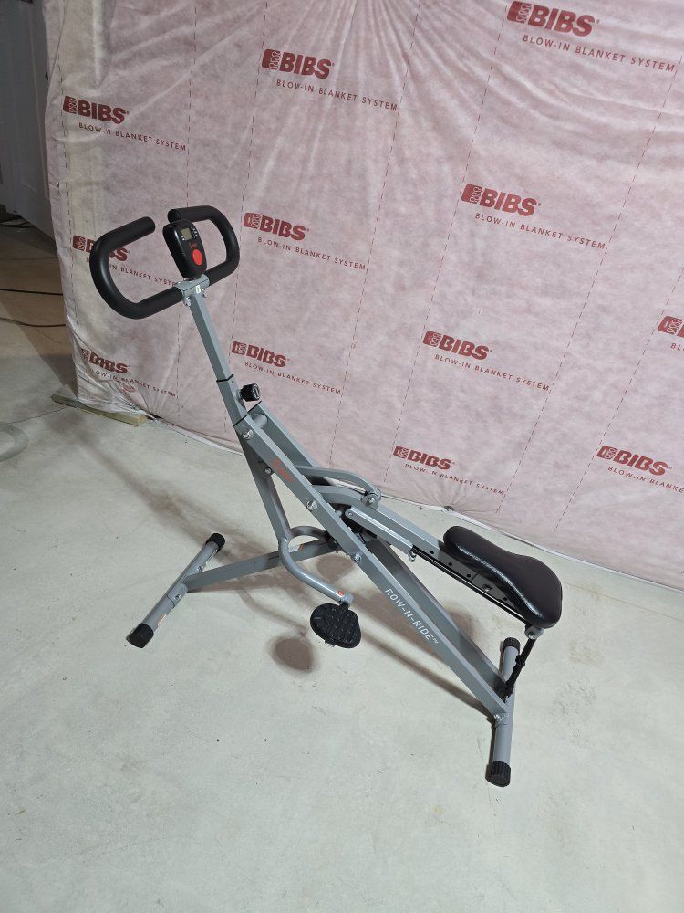 Sunny Health & Fitness Row-N-Ride Squat Exercise Machine