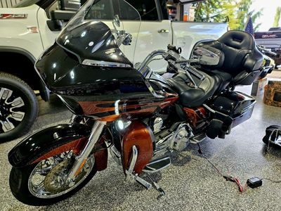 Harley - Davidson CVO Road Glide Ultra- Fltruse 2015
