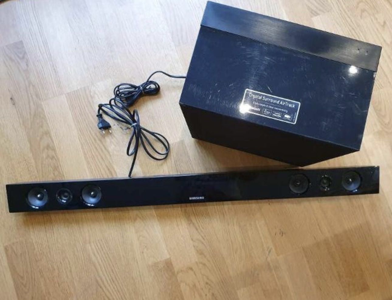 Samsung HW-E450 SoundBar with Subwoofer