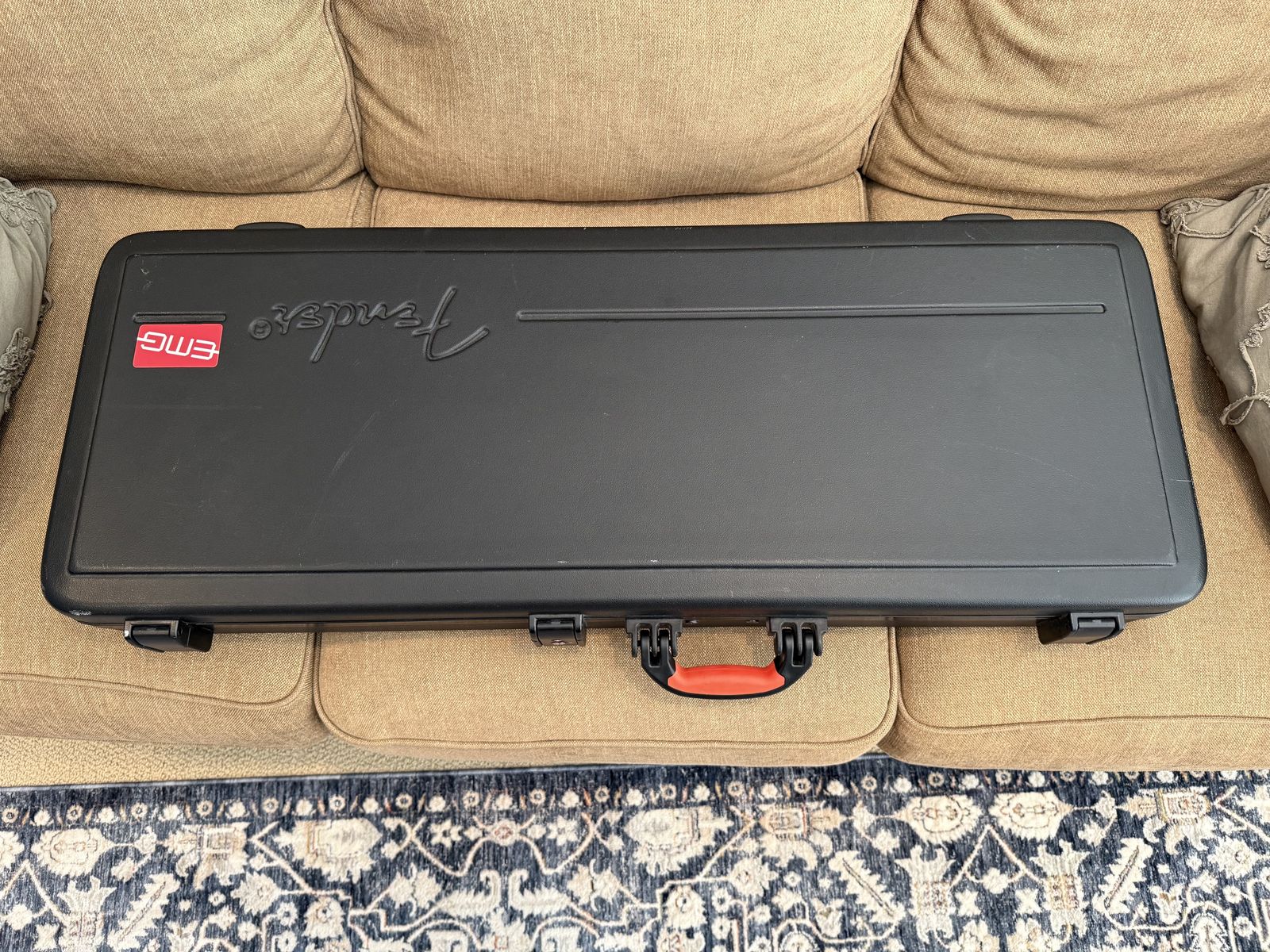 Guitar Hard Shell Case Fender Deluxe Molded Case TSA