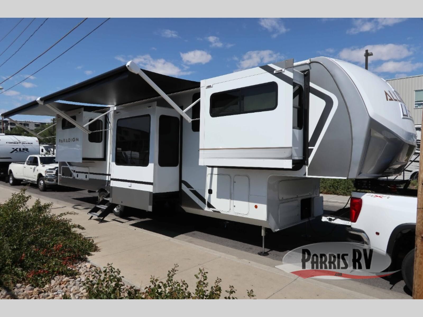 New 2026 Alliance RV Paradigm 385FL