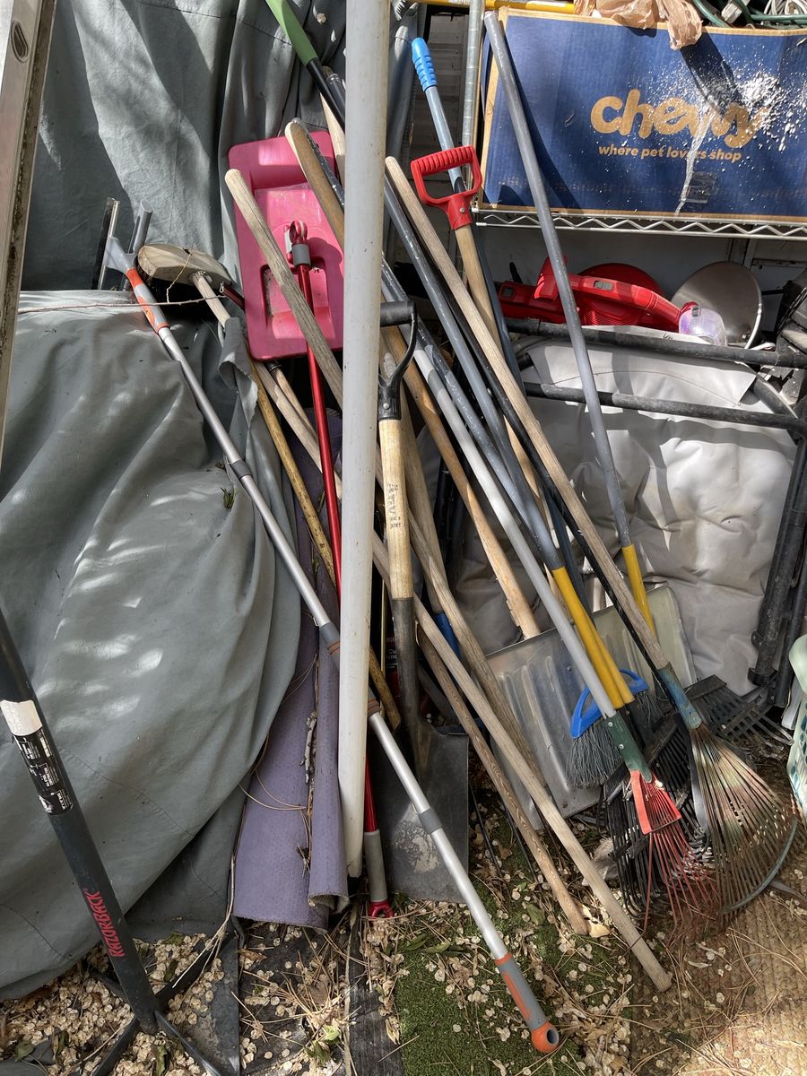 Rakes sholve, brushes
