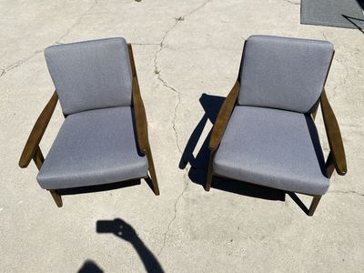 Living Room Lounge Chairs