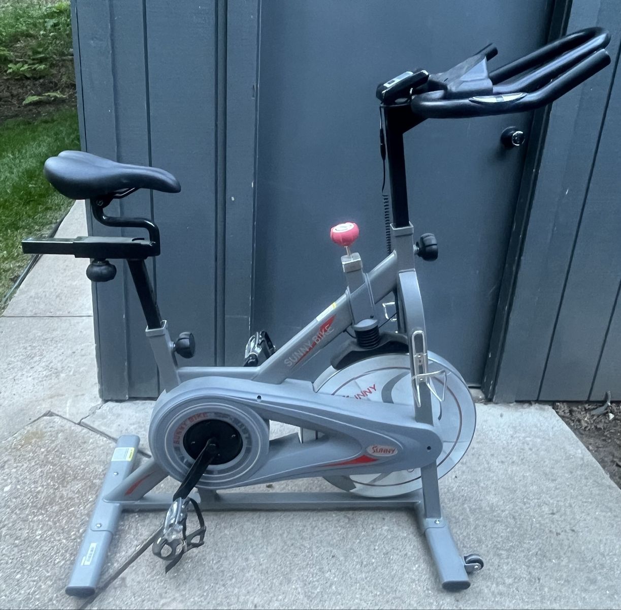 Sunny Health & Fitness Upright Magnetic Spin Bike - Smooth Cardio Workout