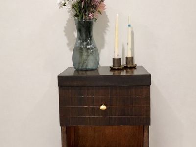 Vintage F.S. Harmon Mfg. Co. Solid Wood Nightstand / End Table