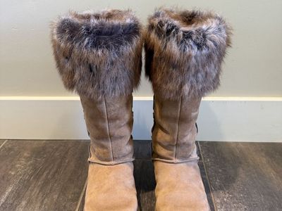 Women's UGG Boots Size 9