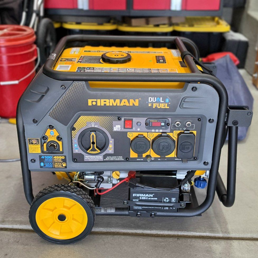 Firman Dual Fuel 4550W Portable Generator Electric Start 120V
