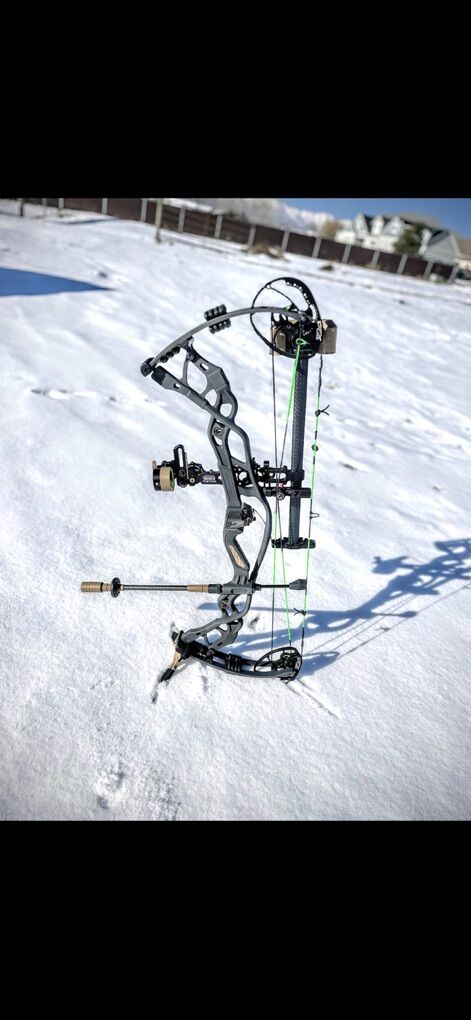 Hoyt Carbon Defiant Turbo