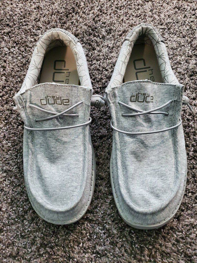Men's Hey Dude's size 8