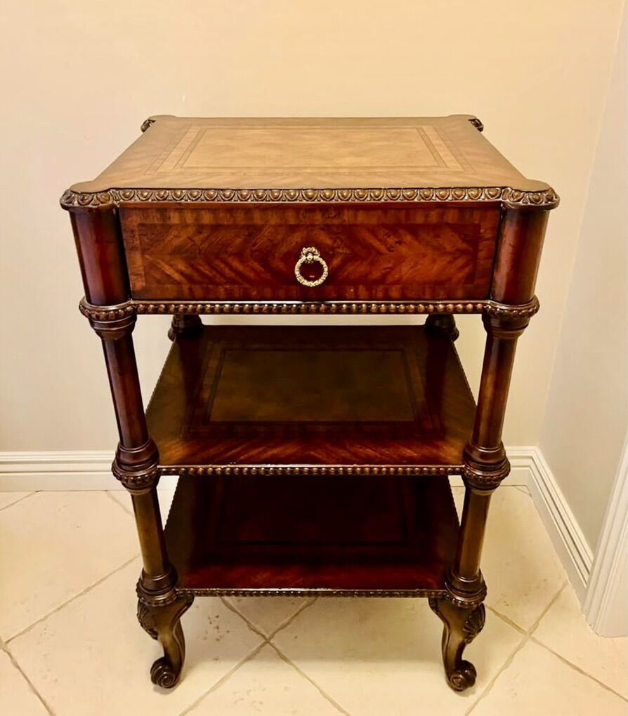 VINTAGE MAITLAND SMITH FOYER MAHOGANY ACCENT TABLE