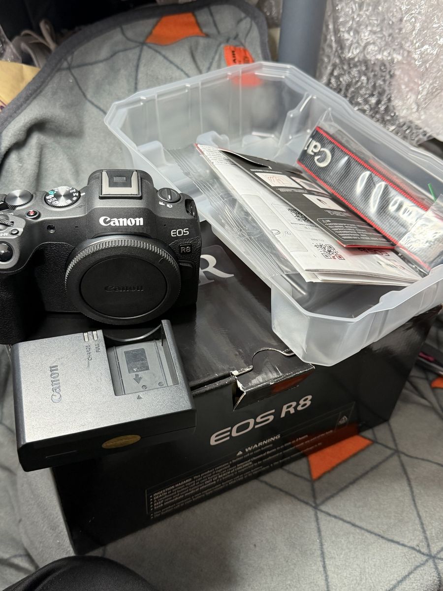 Canon EOS R8 Mirrorless Camera Body, Charger, and Original Box - Excellent Condition