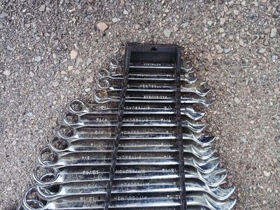 Pittsburgh Pro Reversible Ratcheting Combination Wrench Set 1/4" - 1-1/8" SAE