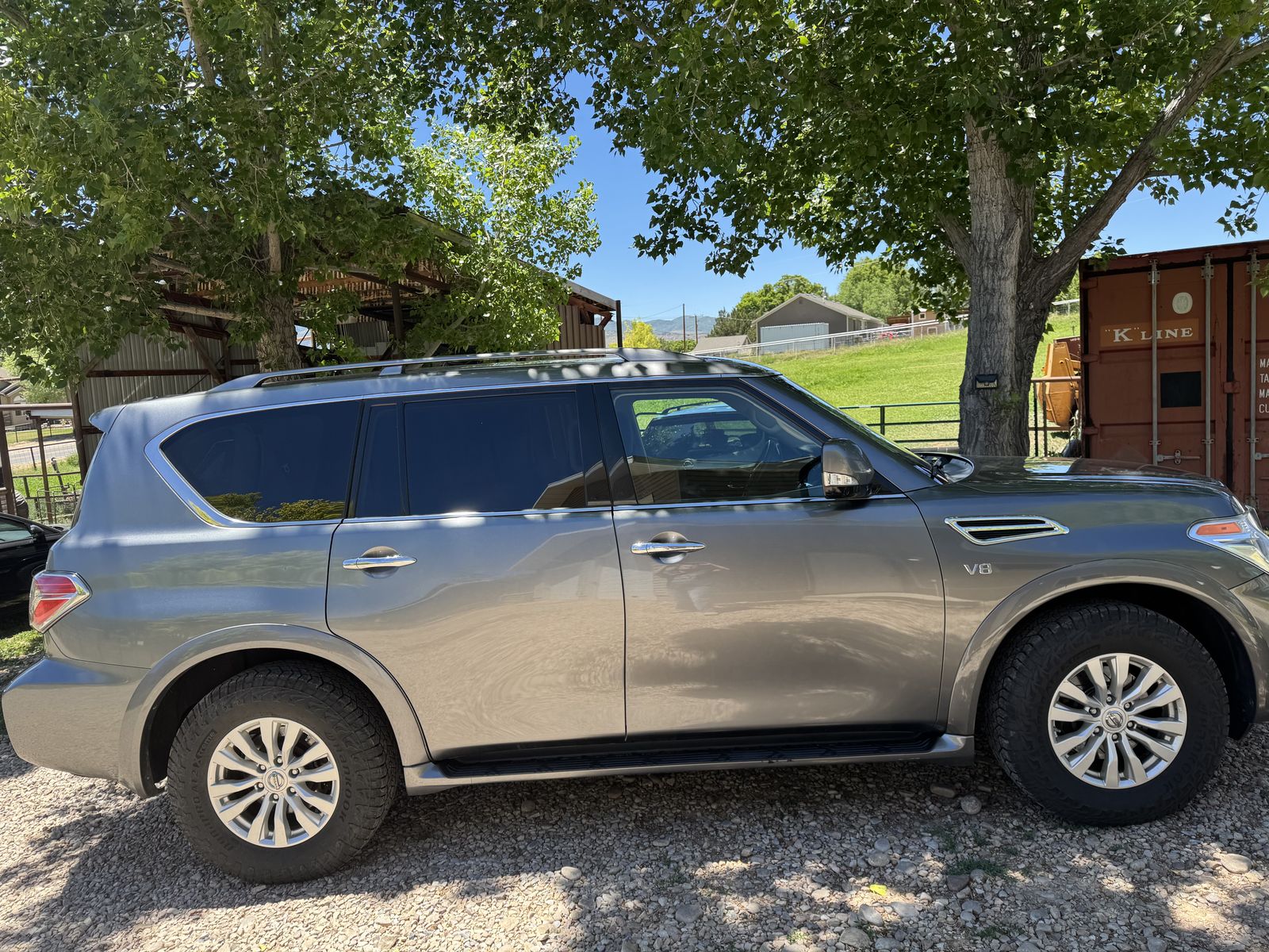 2017 Nissan Armada SV