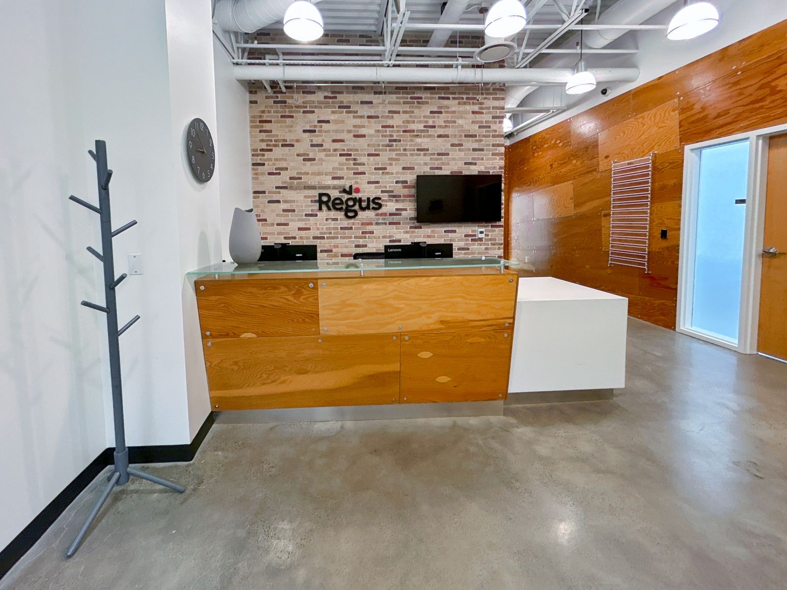 Because your business deserves better than your kitchen table ️