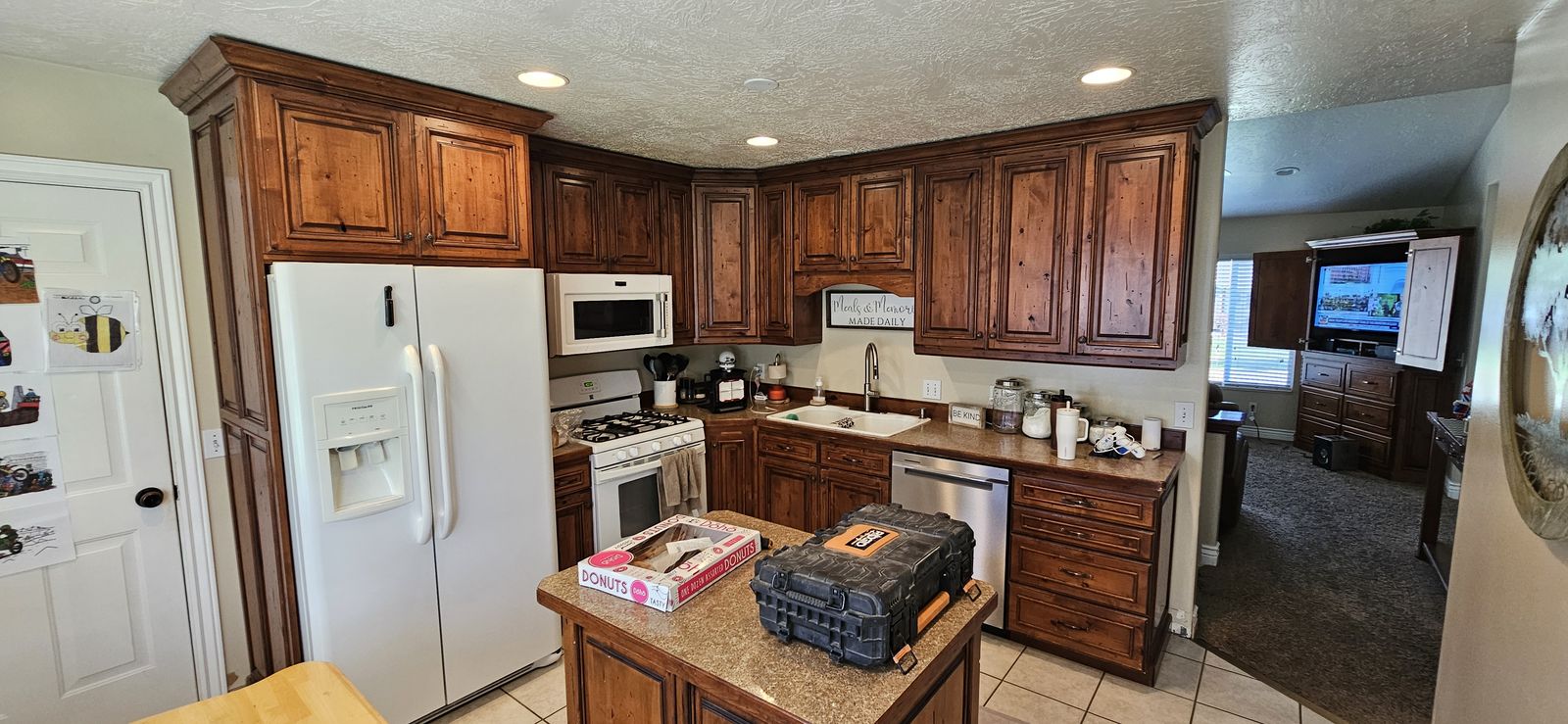 Kitchen cabinets