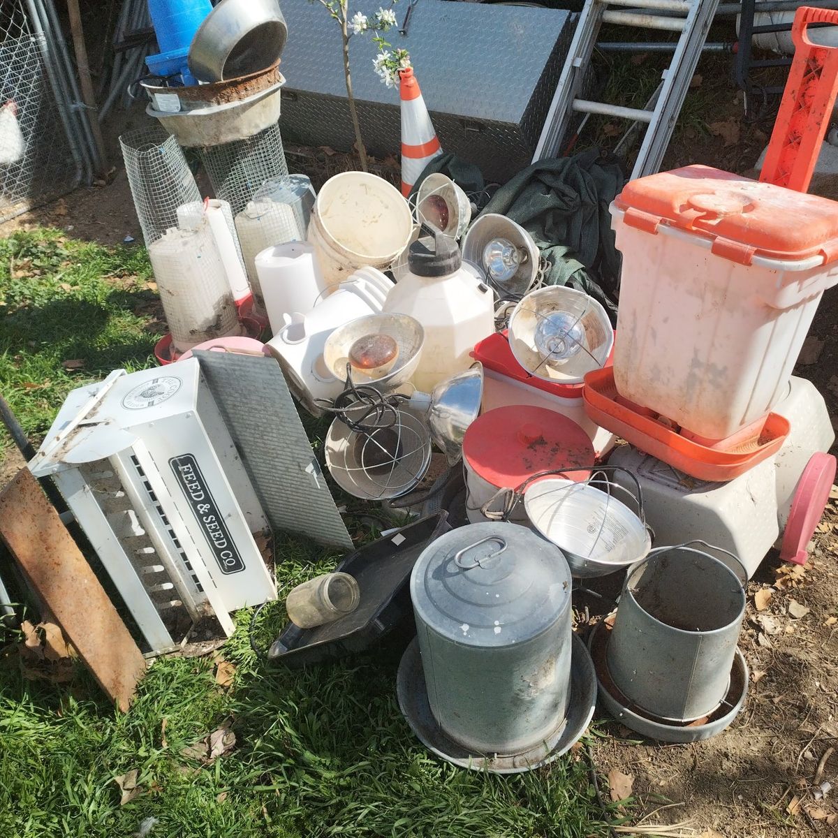 Chicken Turkey Duck waterer feeder light hot plate