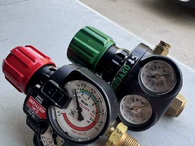 Victor EDGE Series Oxygen & Acetylene Regulator Set