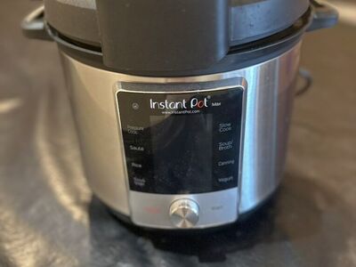 Instant Pot Max 6 Quart Multicooker