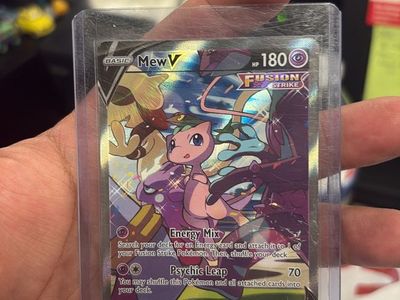 Mew V Fusion Strike Full Art Pokemon Card SWSH175 Ultra Rare Holo Promo