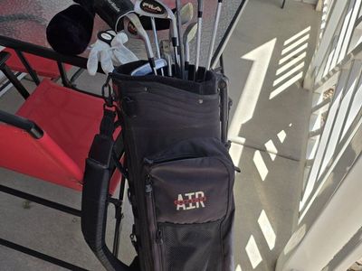 TaylorMade 200 Steel 9.5 Driver & Fila Avatar Golf Club Set w/ Air Trek Bag & kirkland Glove, Taylor Made head cover, used balls