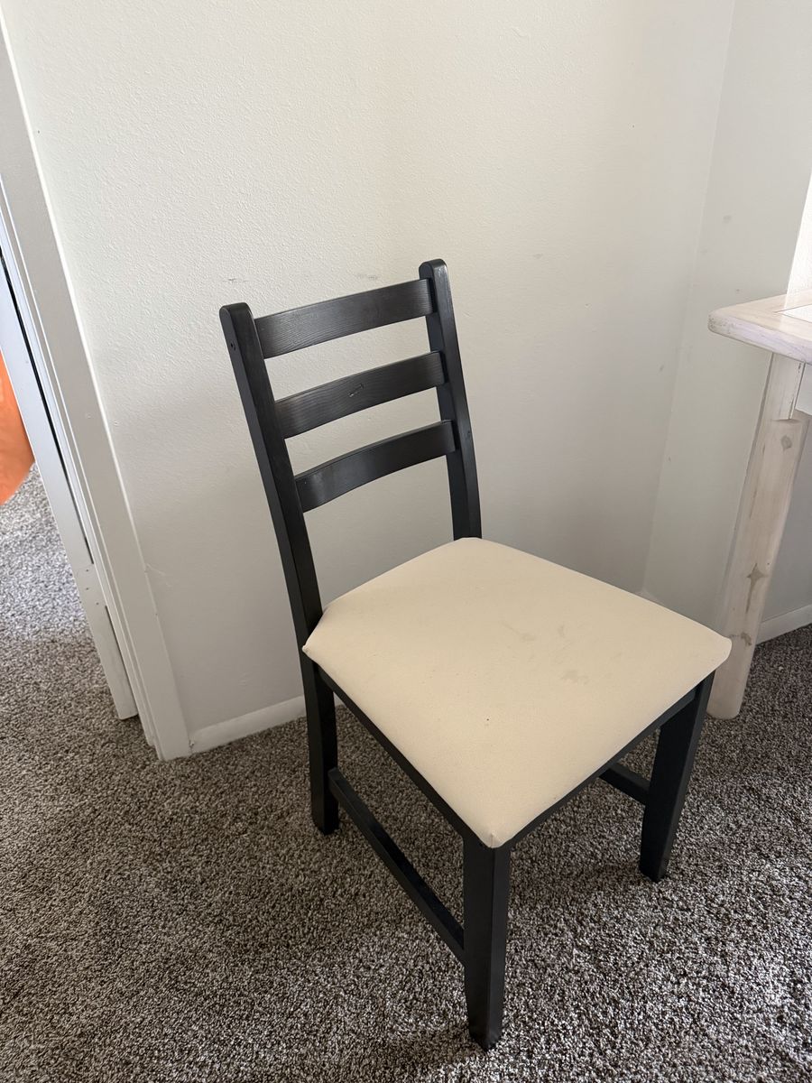 4 Chairs 40 dollars!