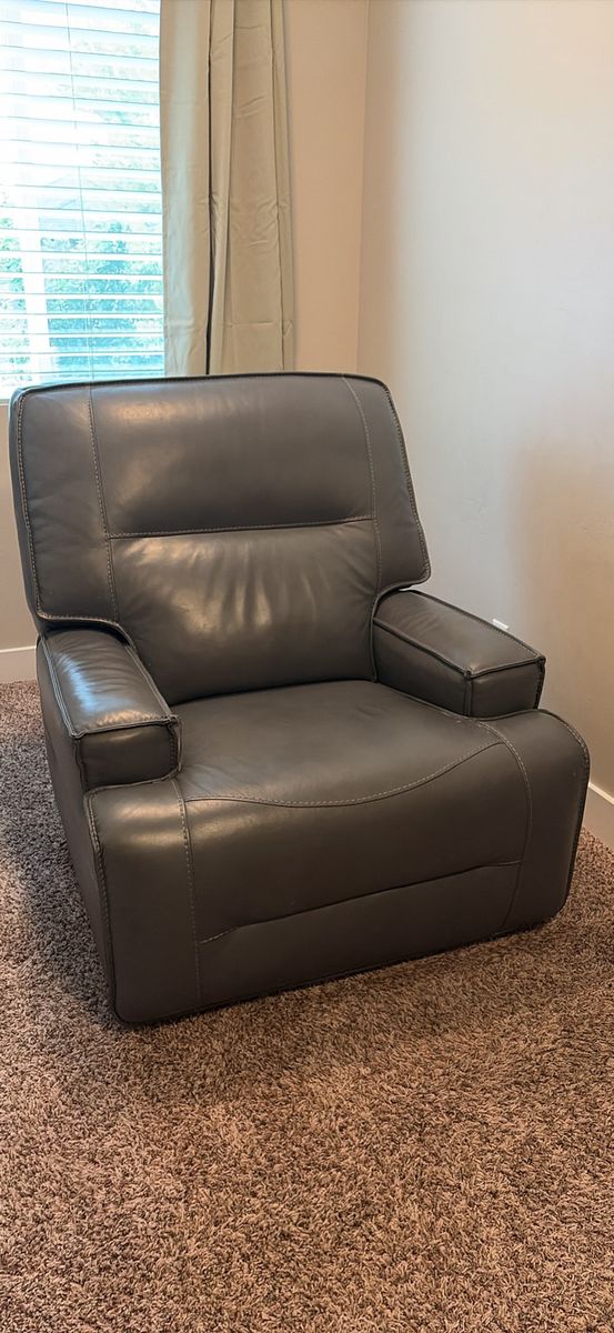 Mathis Home M144-31U Rocking Chair & Power Recliner (Originally $2,000)