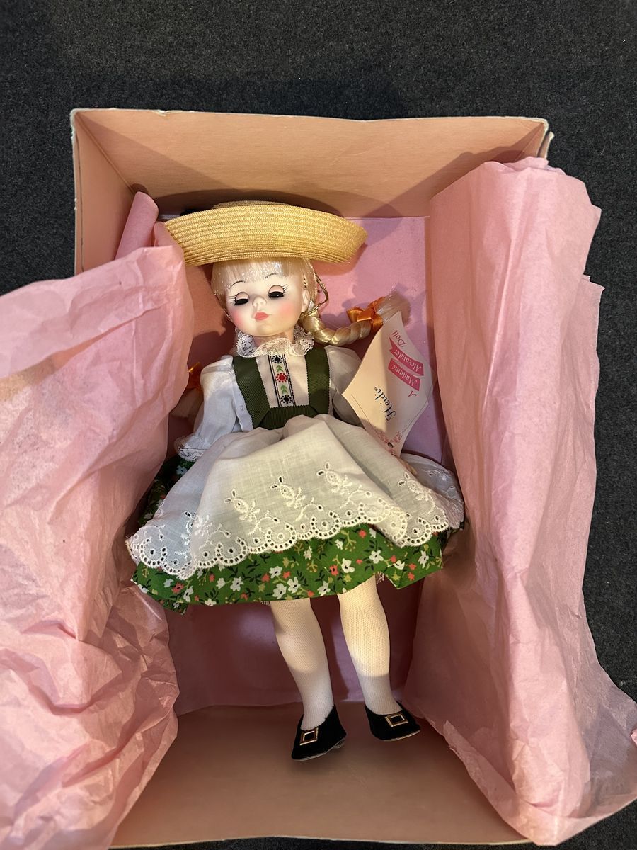 Madam Alexandar Doll Collection