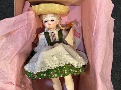 Madam Alexandar Doll Collection