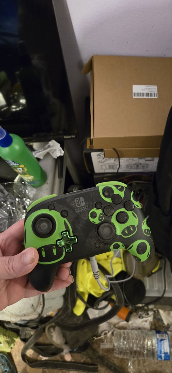 1Up glow in the dark pro controller for Nintendo switch