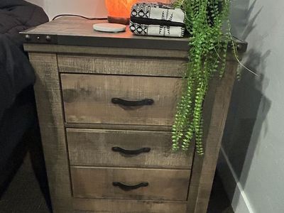 Nightstand with 3 drawers