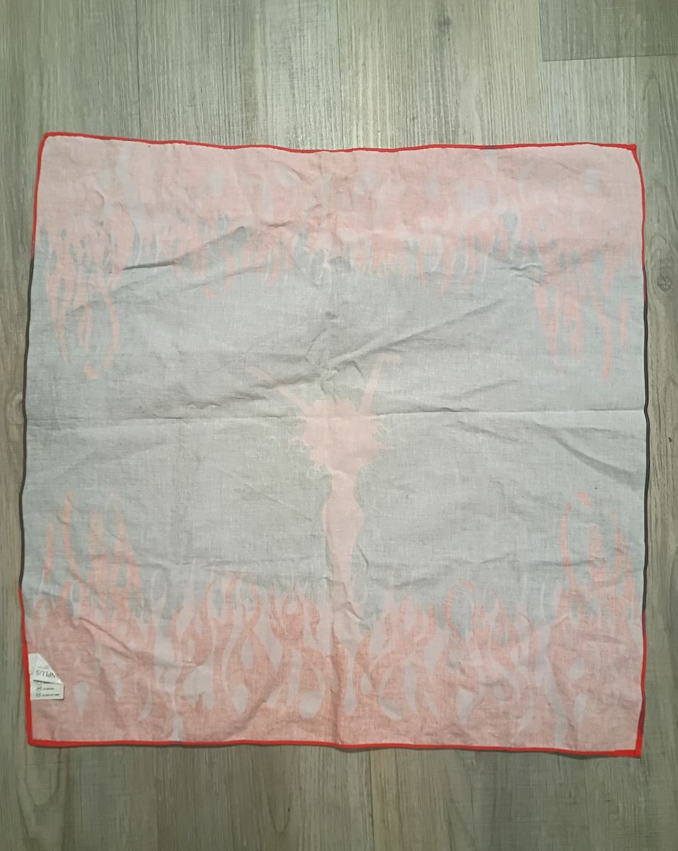 Main image 3