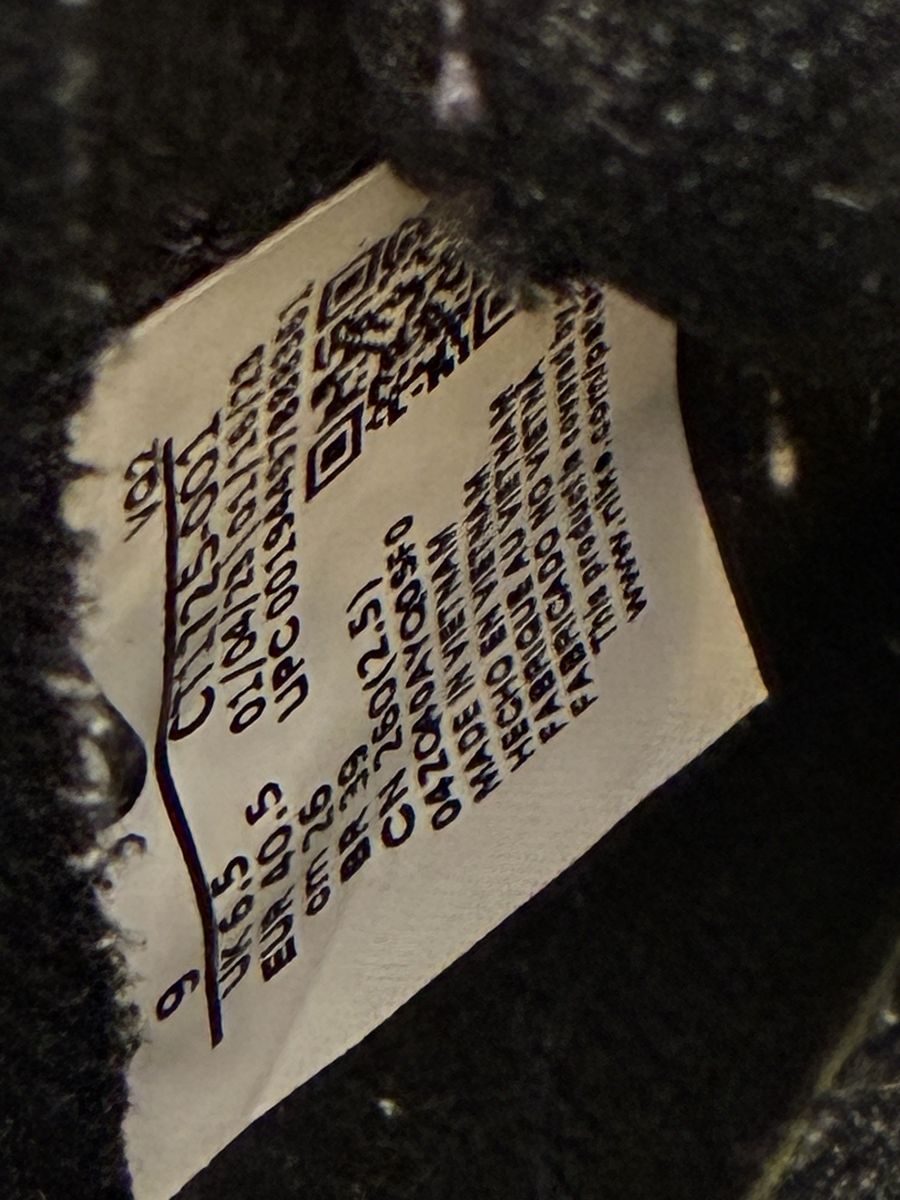 Main image 6