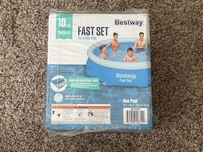 NEW: Bestway Fast Set 10 x 30 Inflatable Pool, No Pump