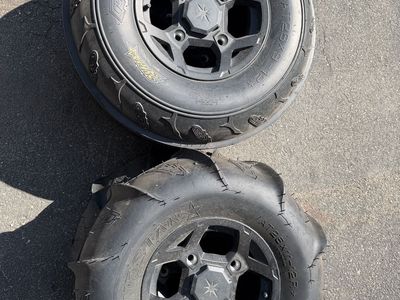 ITP Sand Star tires on stock Polaris rims