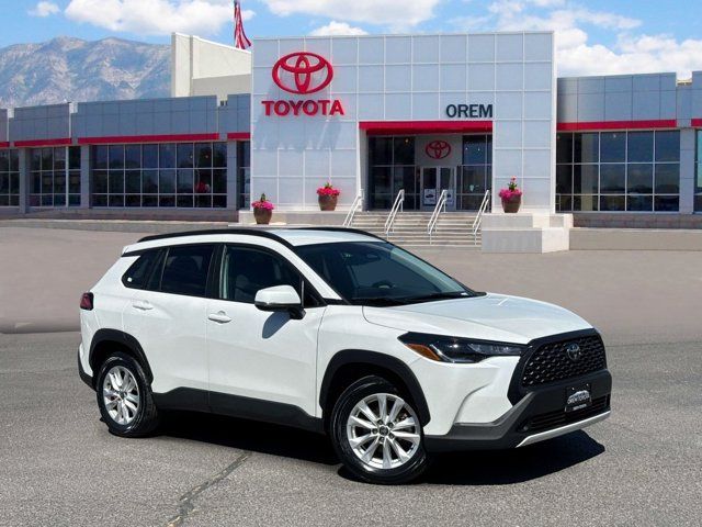 2024 Toyota Corolla Cross LE