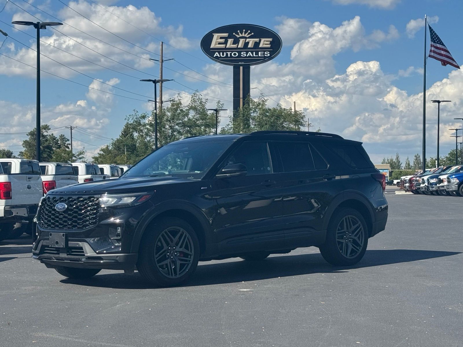 2025 Ford Explorer ST-Line