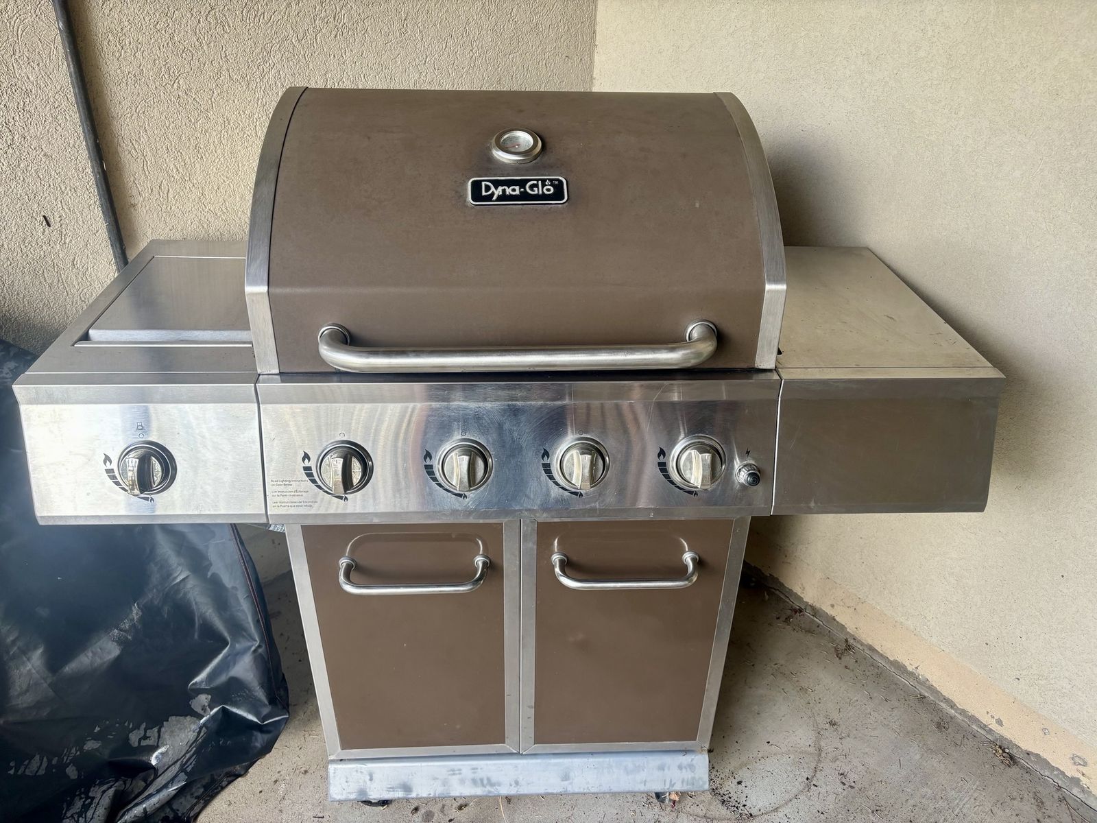 Dyno-Glo BBQ Grill with Side Burner Unit (includes Heavy duty Cover)