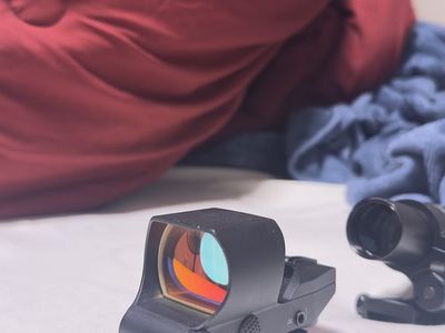 Side Flip Magnifier And Sight .