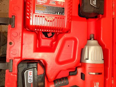 Milwaukee m28 , half inch impact