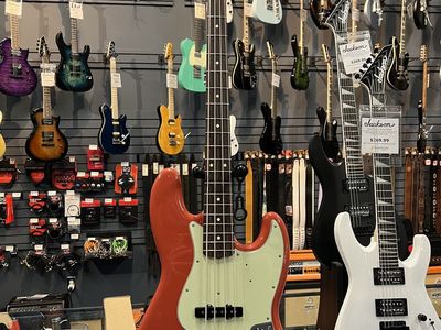 Fender Vintera II Jazz Bass