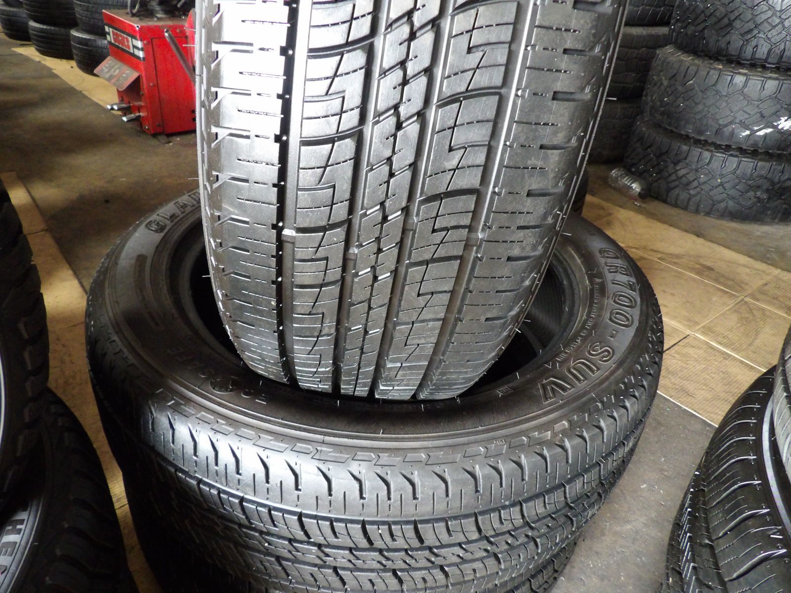 235/55R20 GLADIATOR QR700 SET OF USED TIRES