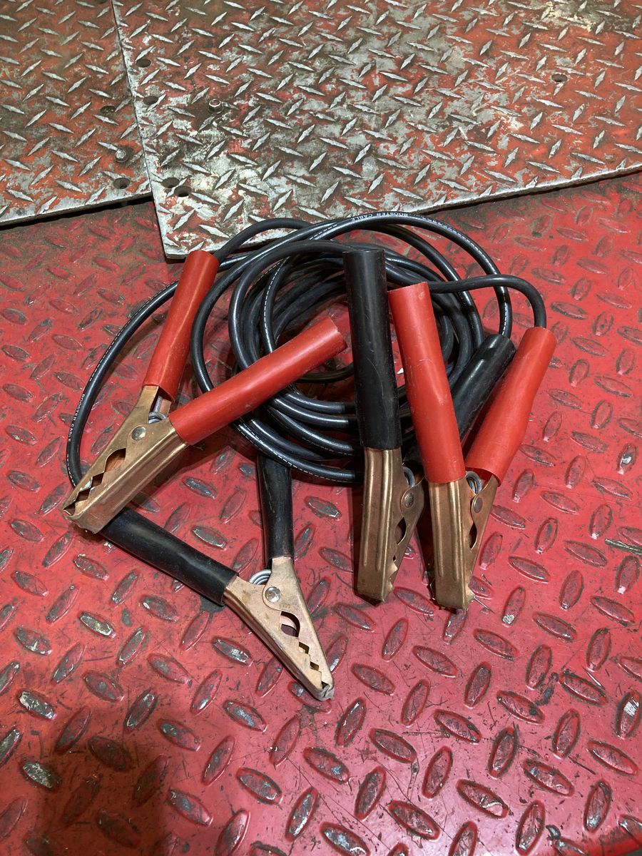 Automotive jumper cables
