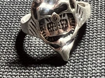 Stainless steel Silver-Tone Devil Skull Ring, Unique Design Statement Piece Size-7