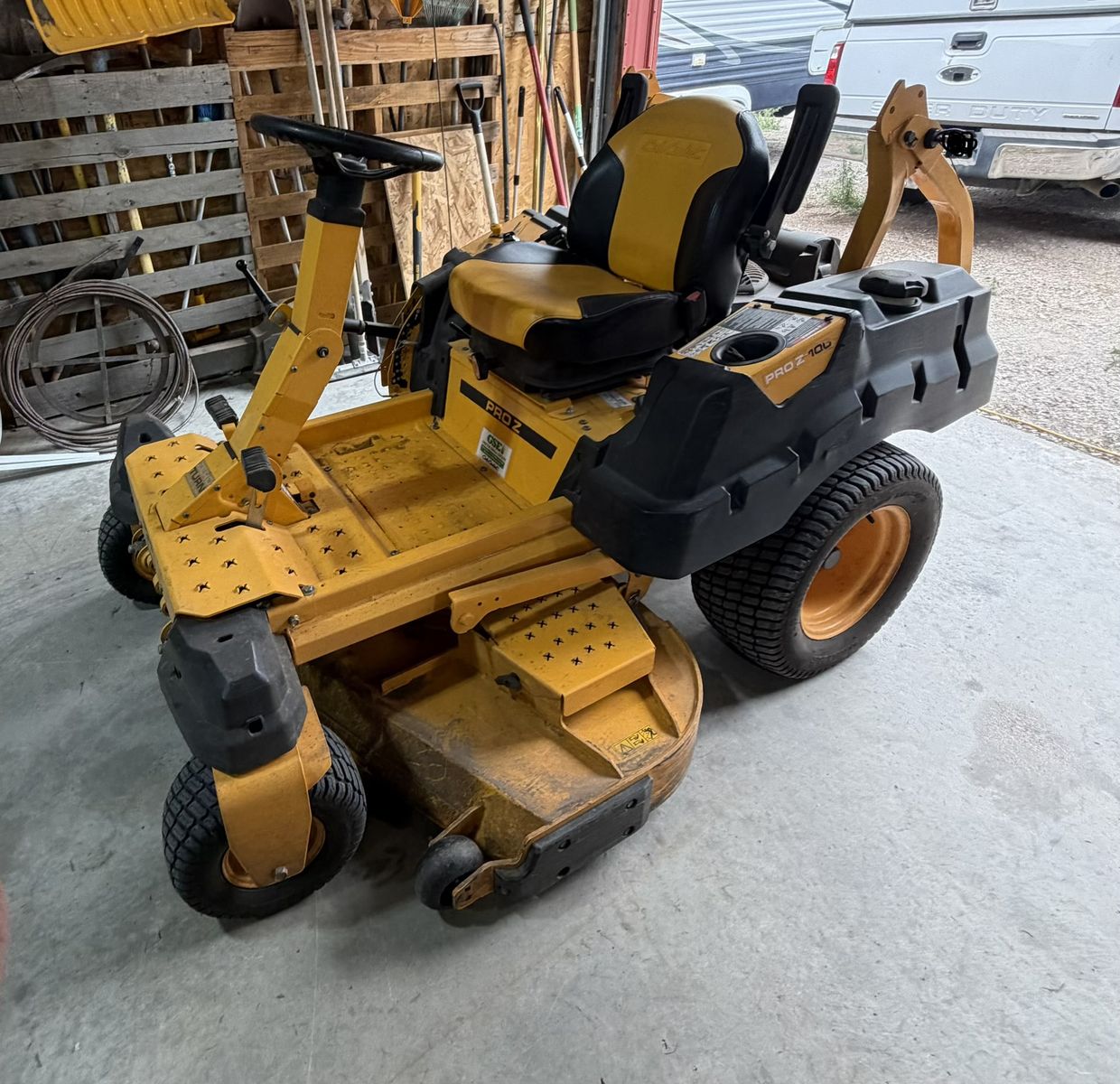 Cub Cadet Pro Z 100